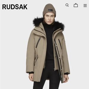 BNWT Rudsak Metra Coat. XS.